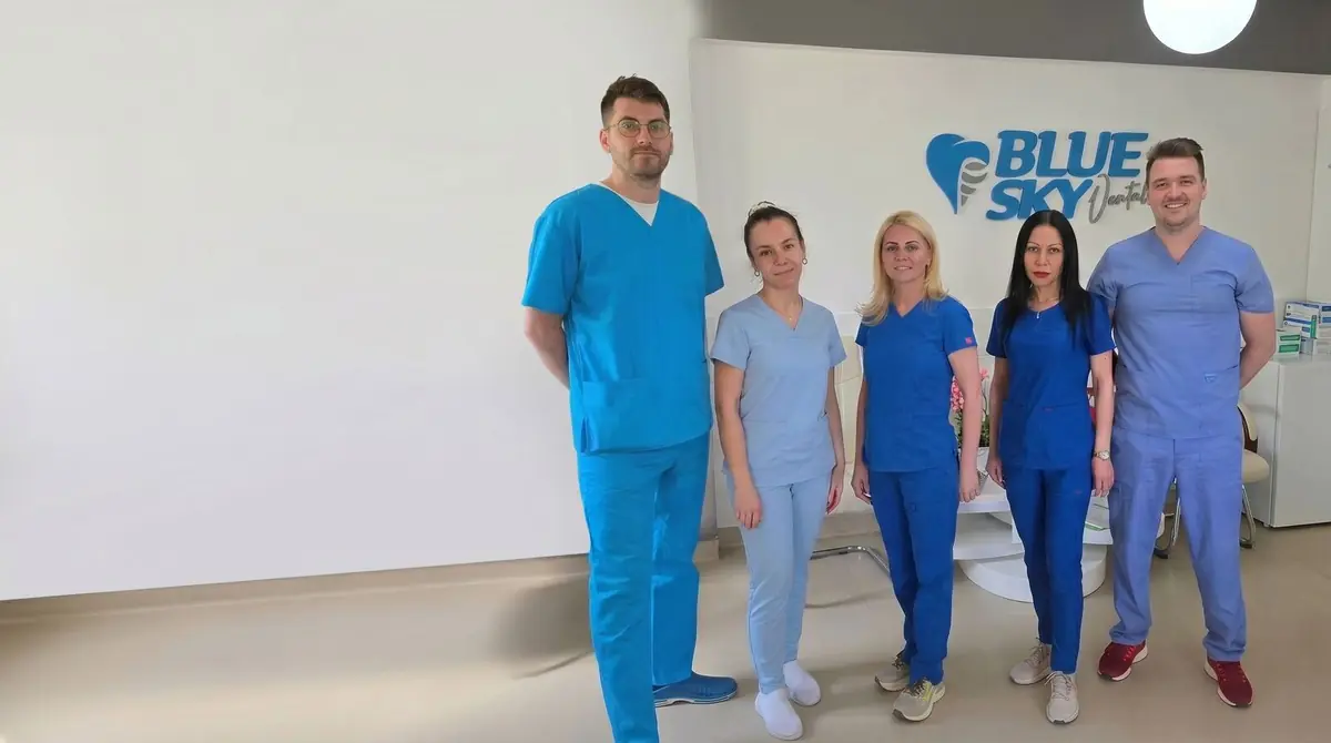 Echipa Blue Sky Dental în clinica din Sectorul 5